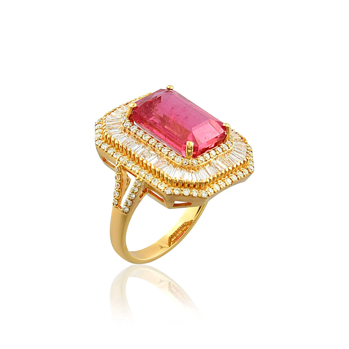 Royal ember ring in 18 kt