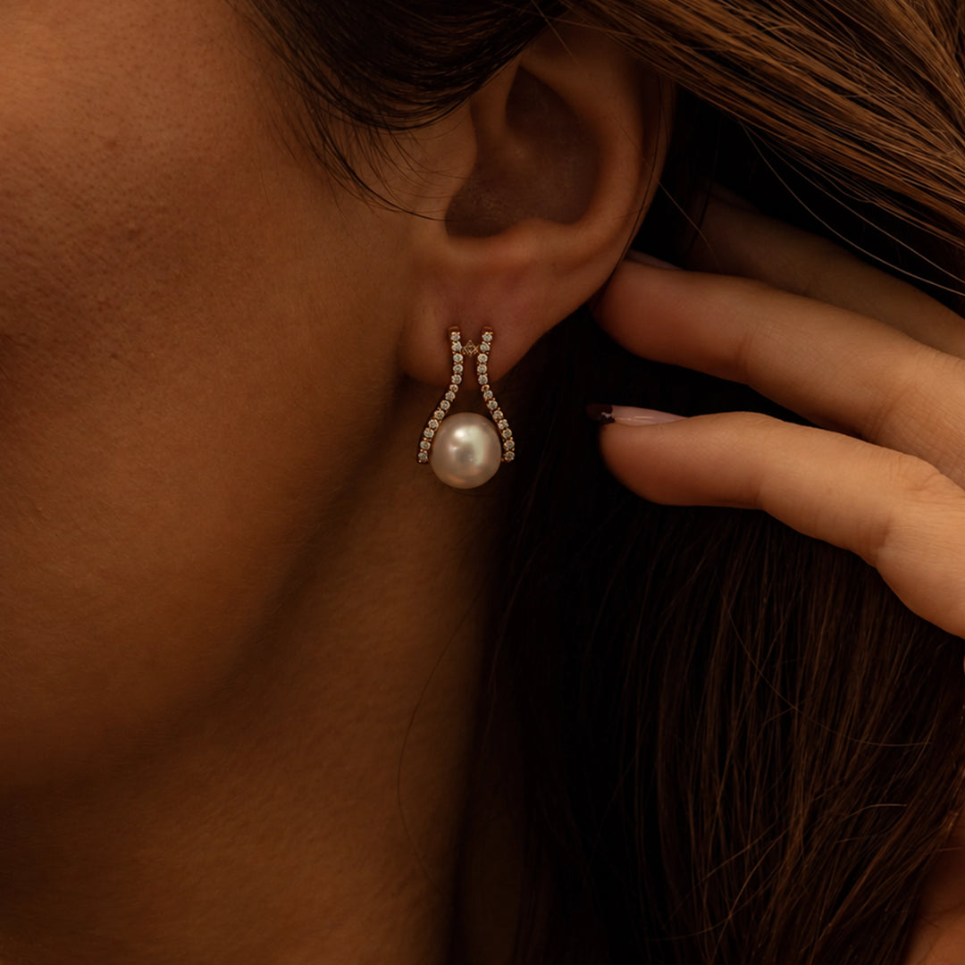 Victorian Pearl Curve Earrings