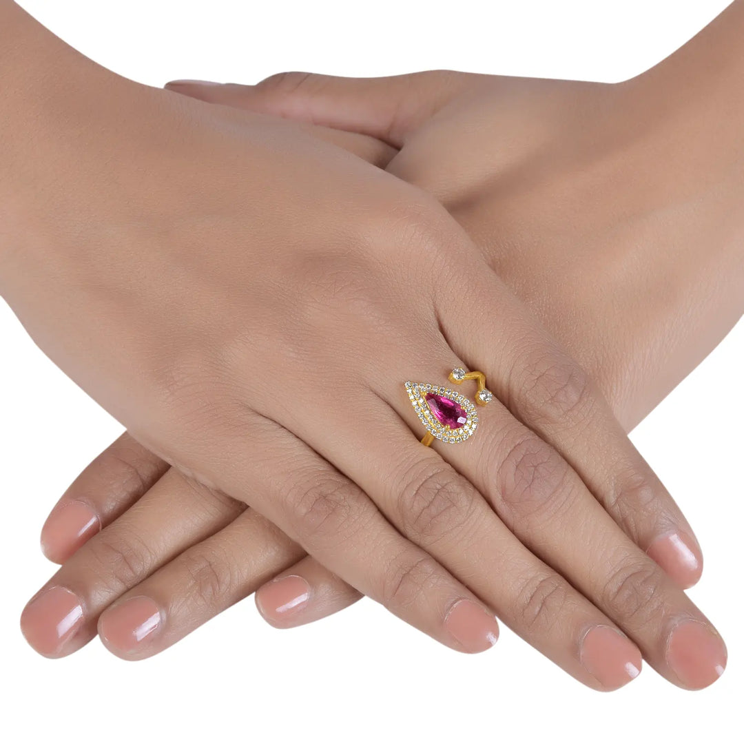 Velvet Fire Ring in 18 Kt