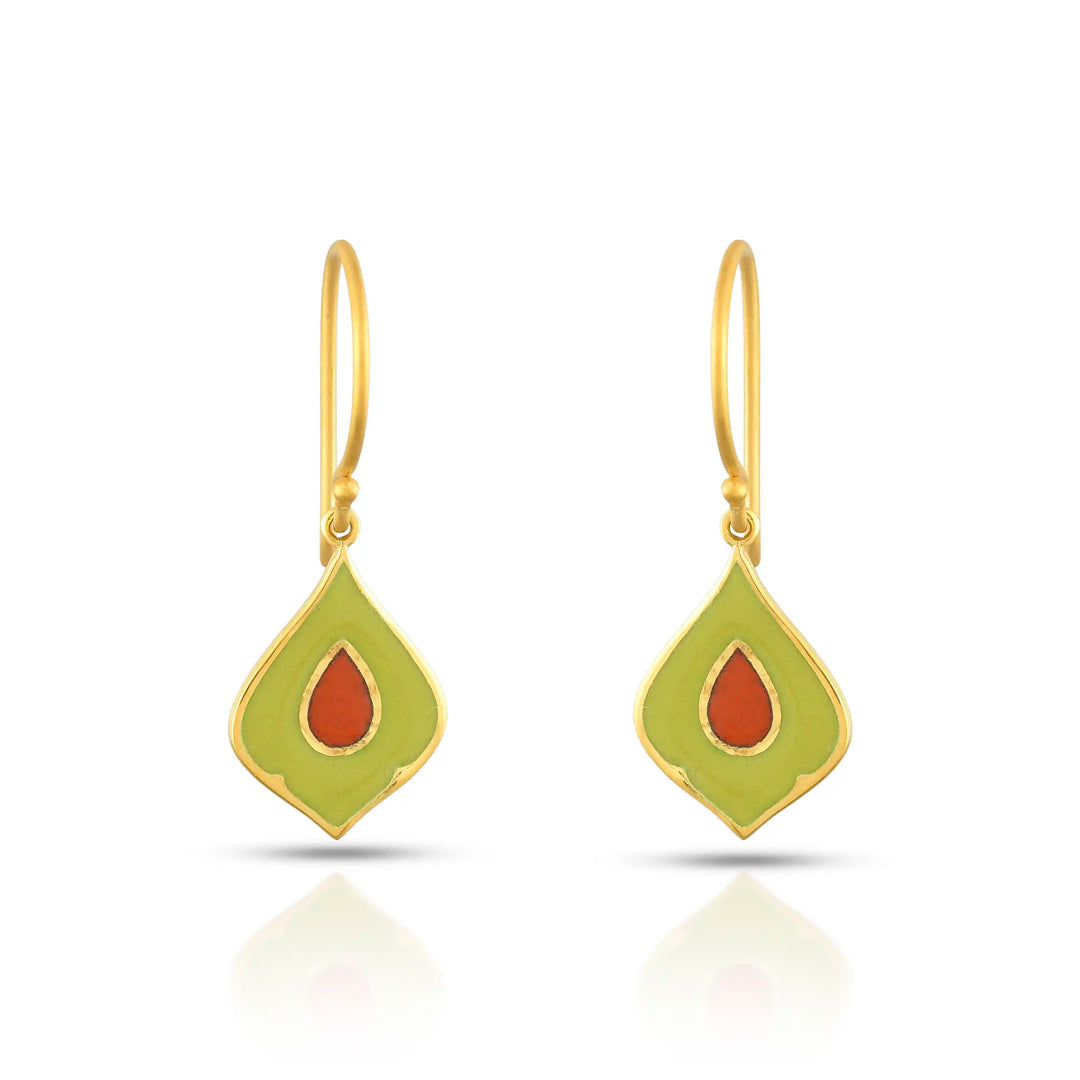 Petal Enamel Gold Earrings in 18 Kt