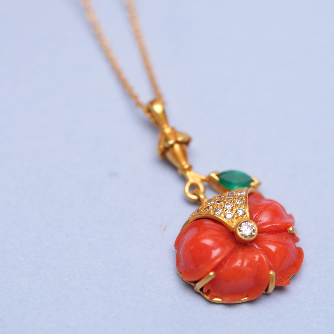 Coral Bloom Pendant Necklace in 18 Kt