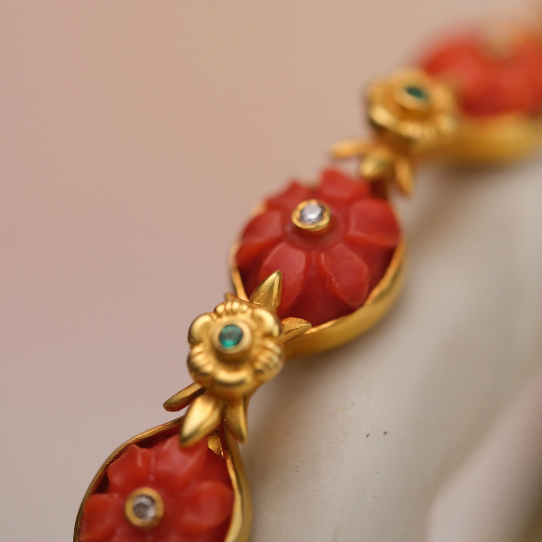 Coral Flora Garland Bangle in 18 Kt