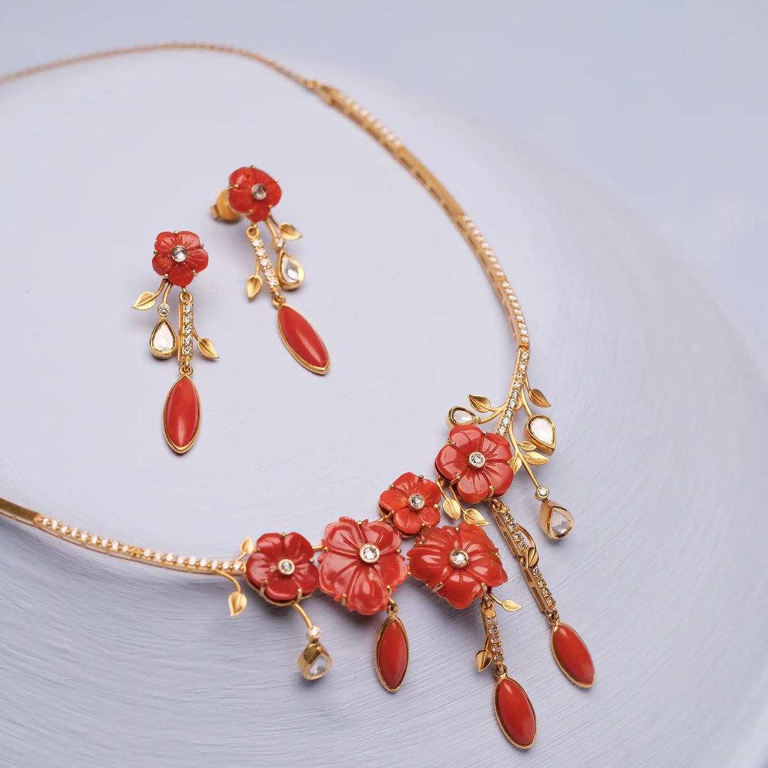 Coral Garden Diamond Gold Necklace Set in 18 Kt