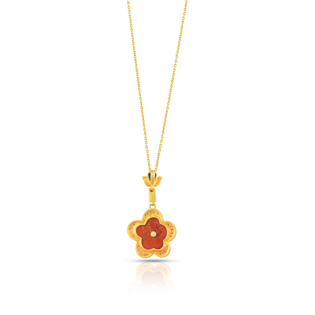 Coral Flora Pendant Necklace in 18 Kt